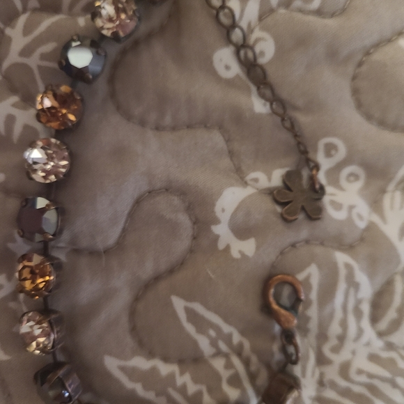 Rhinestone Bracelet & Wooden Earrings - Picture 3 of 7